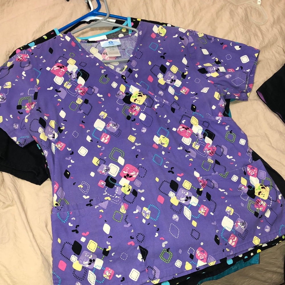 Scrub top